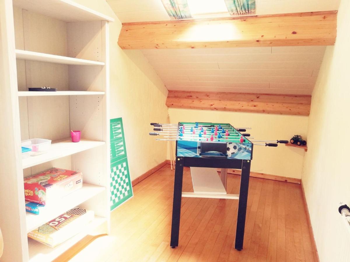 Wooden Interior Garden And Quiet Situation Recht